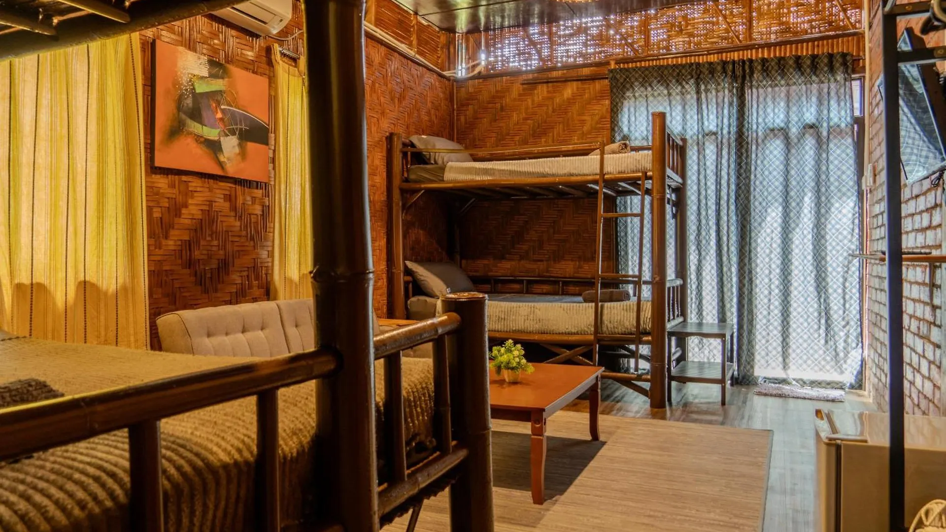 Bambu Getaway 0*, Kuah Malaysia